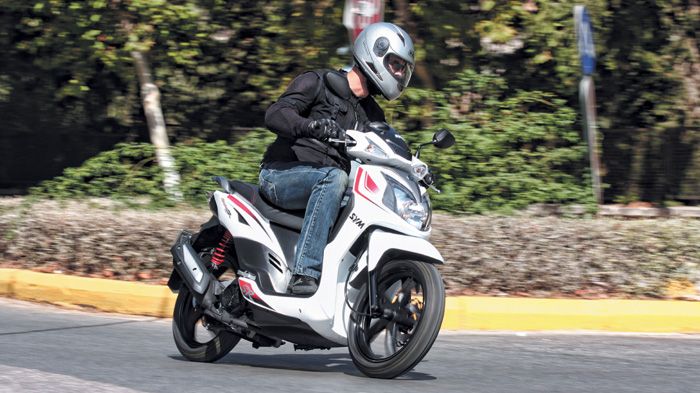 Test honda vision 50 vs symphony sr 50 #5