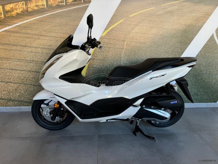 Honda PCX 125 - ΒS 2024 - 3 490 EUR Καινούργιες - Μεταχειρισμένες Μοτοσυκλέτες