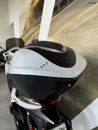 Honda SH 300i - ΑBS 2009 - 2 400 EUR - Roller/Scooter - Μεταχειρισμένο