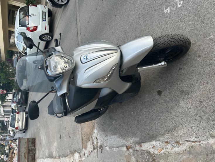 Piaggio Beverly 300i - Beverly 300S 2019 - 2 500 EUR - Roller/Scooter - Μεταχειρισμένο