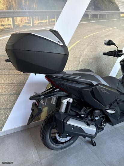 Honda ADV 350 - Bluetooth Βαλίτσα ABS 2024 - 6 890 EUR - Roller/Scooter - Μεταχειρισμένο