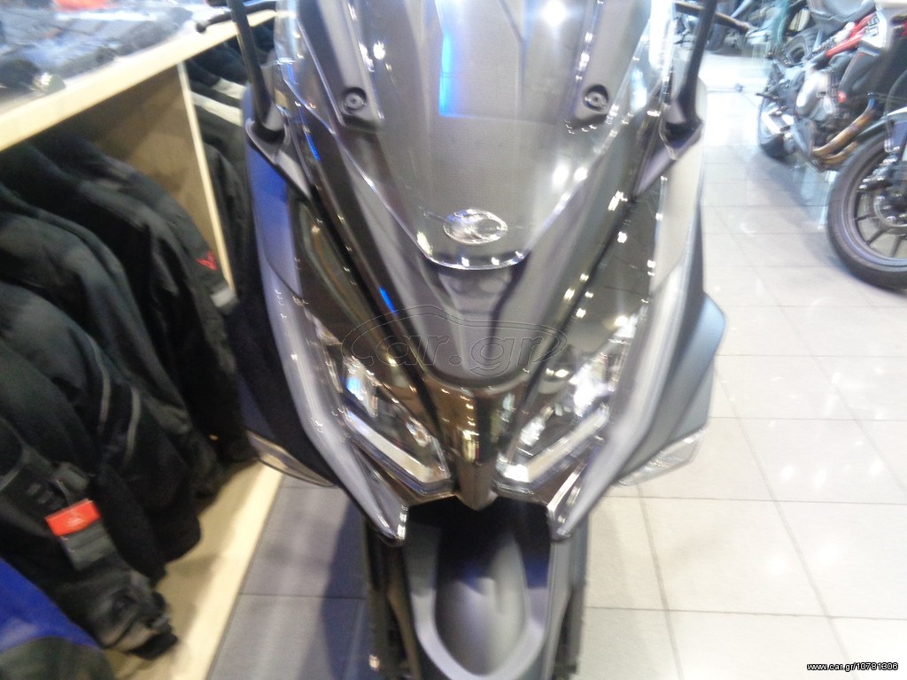 Kymco AK 550 -  2022 - 10 495 EUR Καινούργιες - Μεταχειρισμένες Μοτοσυκλέτες