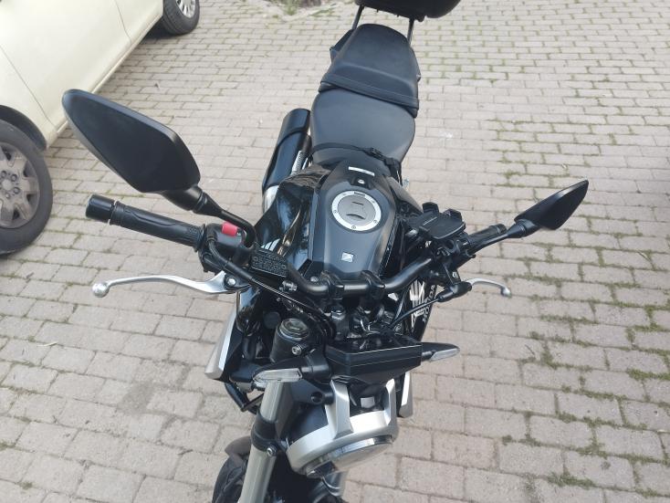 Honda  CB 300 20