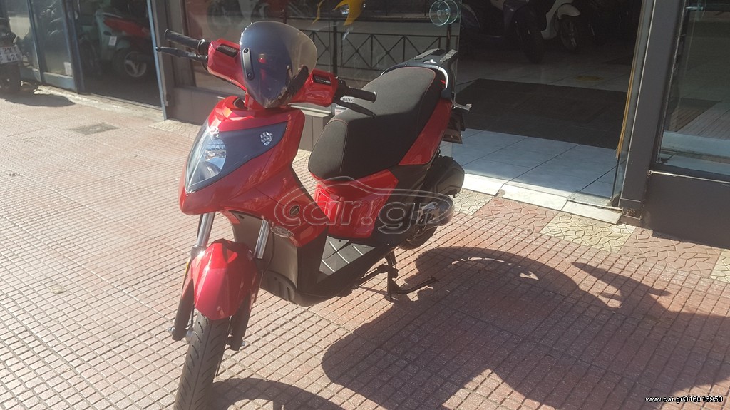 Evomoto  -  2022 - 1 995 EUR - Roller/Scooter - Καινούριο