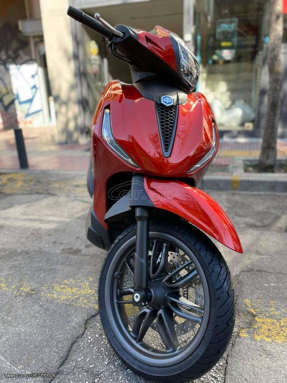 Piaggio Beverly 300 -  2022 - 4 990 EUR Καινούργιες - Μεταχειρισμένες Μοτοσυκλέτ