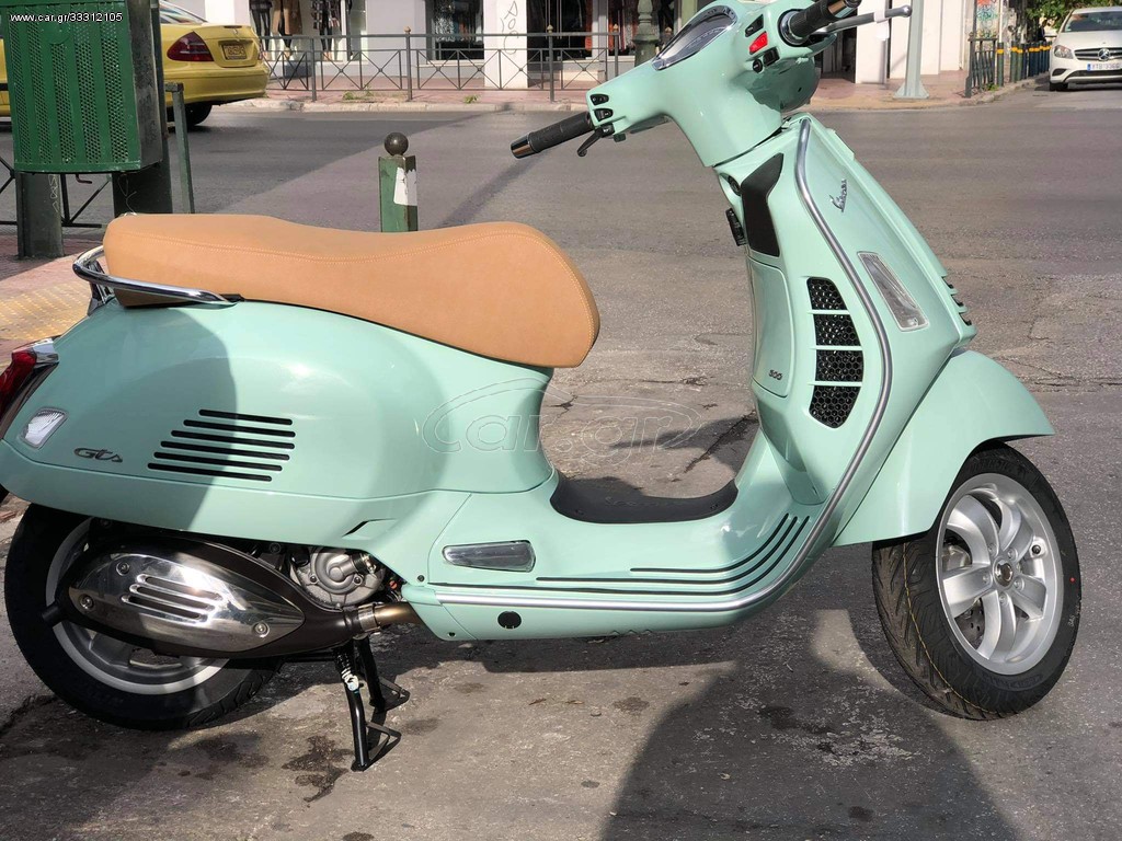 Piaggio Vespa GTS 300 -  2022 - 4 660 EUR Καινούργιες - Μεταχειρισμένες Μοτοσυκλ