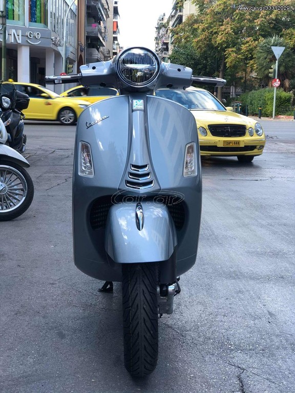 Piaggio Vespa GTS 300 -  2022 - 4 660 EUR Καινούργιες - Μεταχειρισμένες Μοτοσυκλ