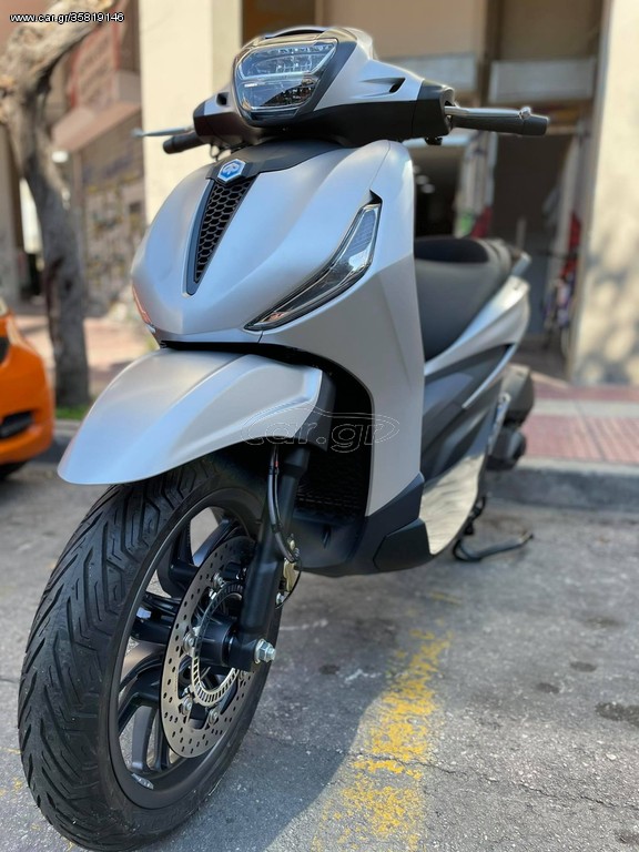 Piaggio Beverly 300i -  2022 - 4 990 EUR Καινούργιες - Μεταχειρισμένες Μοτοσυκλέ