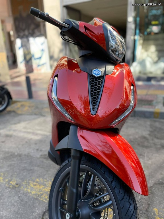 Piaggio Beverly 300i -  2022 - 4 990 EUR Καινούργιες - Μεταχειρισμένες Μοτοσυκλέ