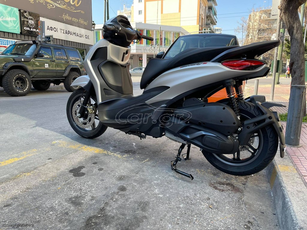 Piaggio Beverly 300i -  2022 - 4 990 EUR Καινούργιες - Μεταχειρισμένες Μοτοσυκλέ