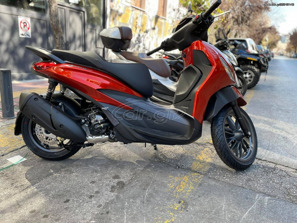 Piaggio Beverly 300i -  2022 - 4 990 EUR Καινούργιες - Μεταχειρισμένες Μοτοσυκλέ