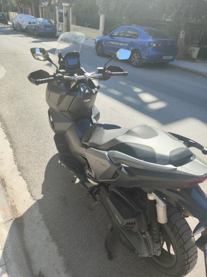 Honda  ADV 350 23
