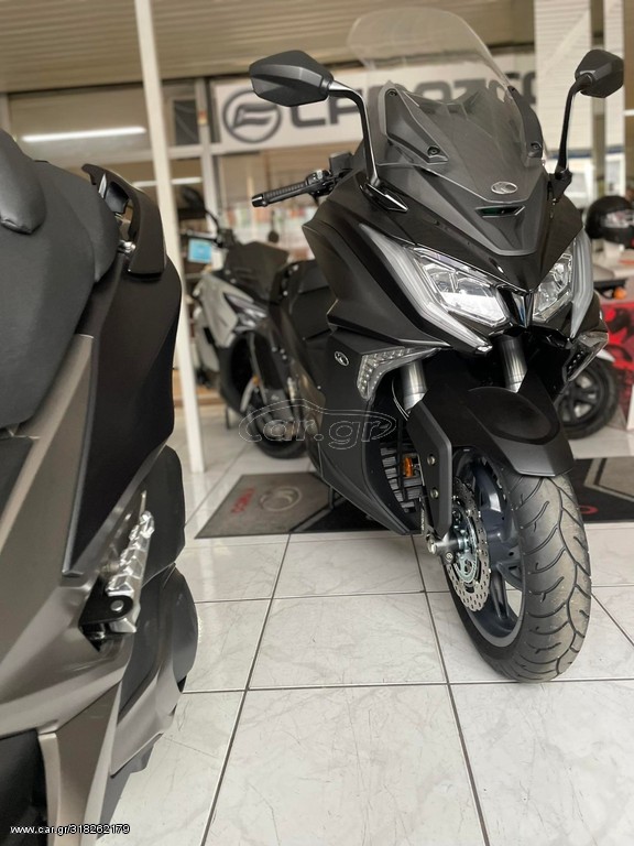 Kymco AK 550 -  2022 - 10 495 EUR Καινούργιες - Μεταχειρισμένες Μοτοσυκλέτες