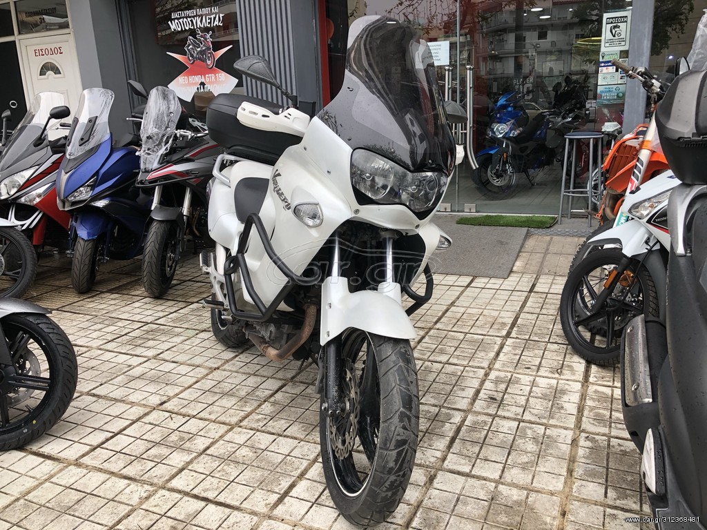 Honda XL 1000V Varadero -  2001 - 2 495 EUR Καινούργιες - Μεταχειρισμένες Μοτοσυ