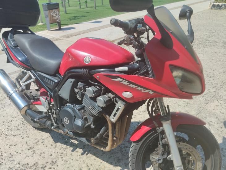 Yamaha FZS 600 Fazer -  2002 - 2 000 EUR - Sport Touring - Μεταχειρισμένο