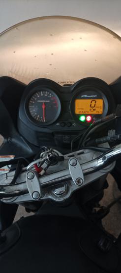 Suzuki  Bandit 650 07