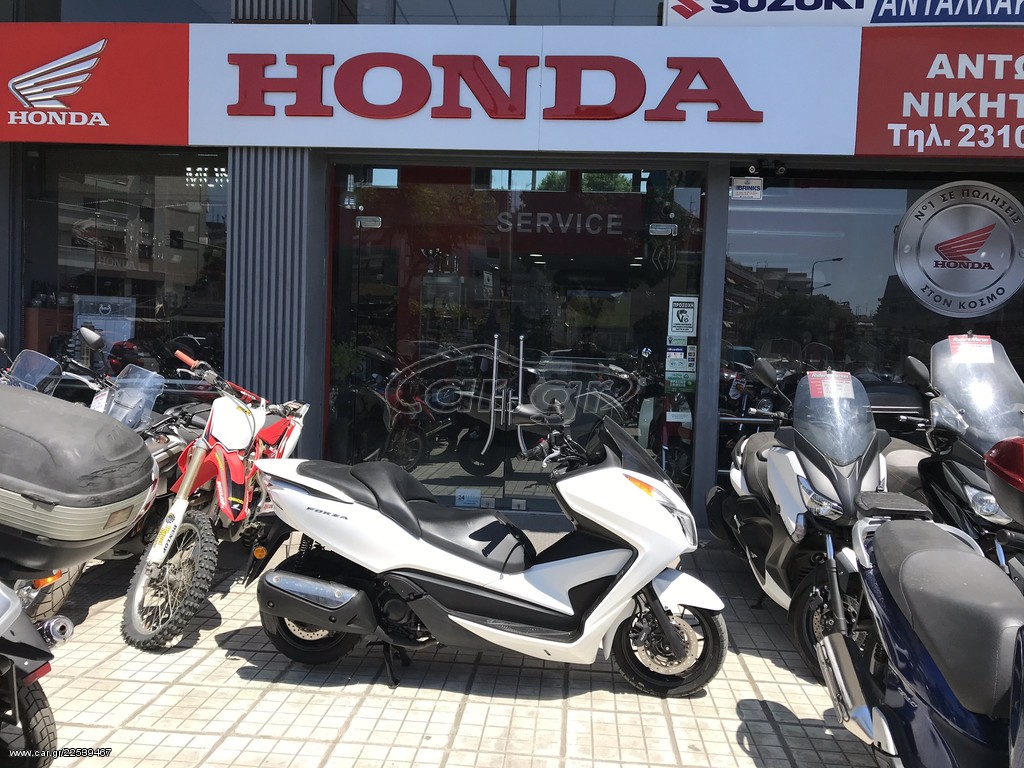 Honda Forza 300 -  2013 - 3 595 EUR Καινούργιες - Μεταχειρισμένες Μοτοσυκλέτες