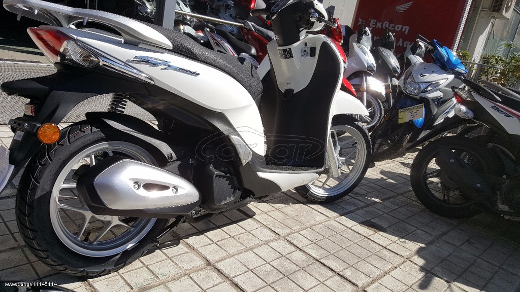 Honda SH Mode 125 -  2022 - 2 870 EUR Καινούργιες - Μεταχειρισμένες Μοτοσυκλέτες