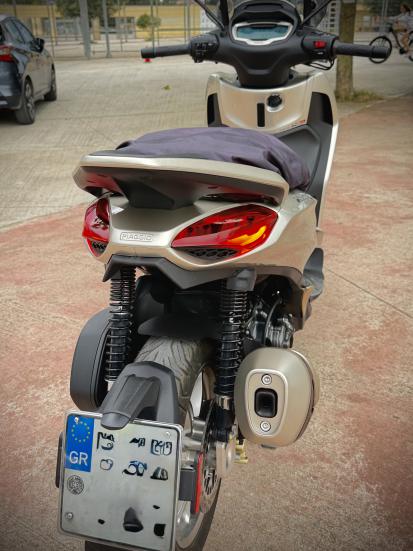Piaggio Beverly 300 -  2024 - 4 300 EUR - Roller/Scooter - Μεταχειρισμένο