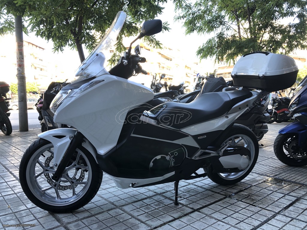 Honda Integra 700 -  2013 - 5 095 EUR Καινούργιες - Μεταχειρισμένες Μοτοσυκλέτες