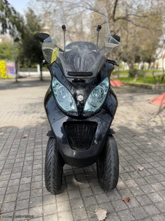 Piaggio MP3 400 -  2008 - 1 990 EUR Καινούργιες - Μεταχειρισμένες Μοτοσυκλέτες