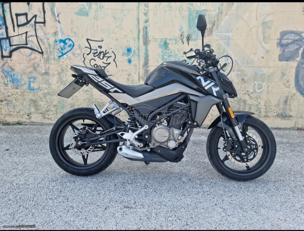 CFmoto 250NK -  2019 - 2 000 EUR Καινούργιες - Μεταχειρισμένες Μοτοσυκλέτες