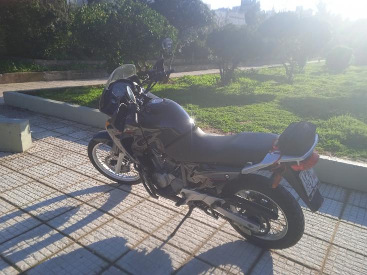 Honda Transalp 650 -  2004 - 2 400 EUR Καινούργιες - Μεταχειρισμένες Μοτοσυκλέτε