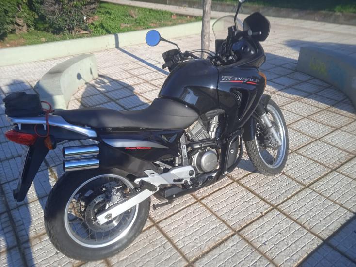 Honda Transalp 650 -  2004 - 2 400 EUR Καινούργιες - Μεταχειρισμένες Μοτοσυκλέτε