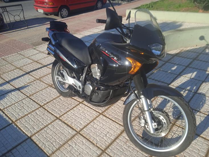 Honda Transalp 650 -  2004 - 2 400 EUR Καινούργιες - Μεταχειρισμένες Μοτοσυκλέτε