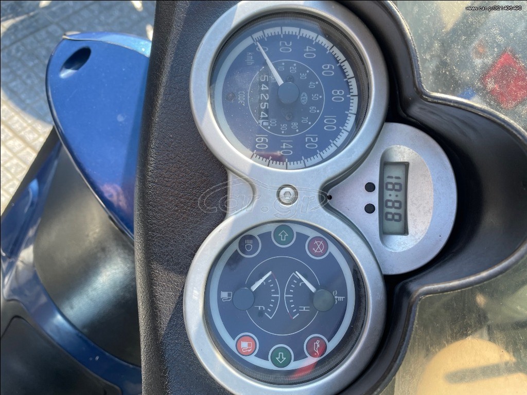 Piaggio Beverly 250 -  2004 - 1 300 EUR Καινούργιες - Μεταχειρισμένες Μοτοσυκλέτ