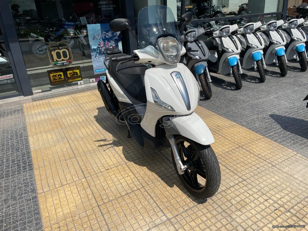 Piaggio  Beverly 350 15