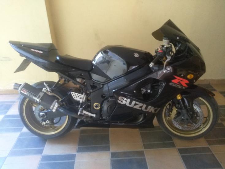 Suzuki GSX-R 1000 - GSX-R 2004 - 3 000 EUR Καινούργιες - Μεταχειρισμένες Μοτοσυκ