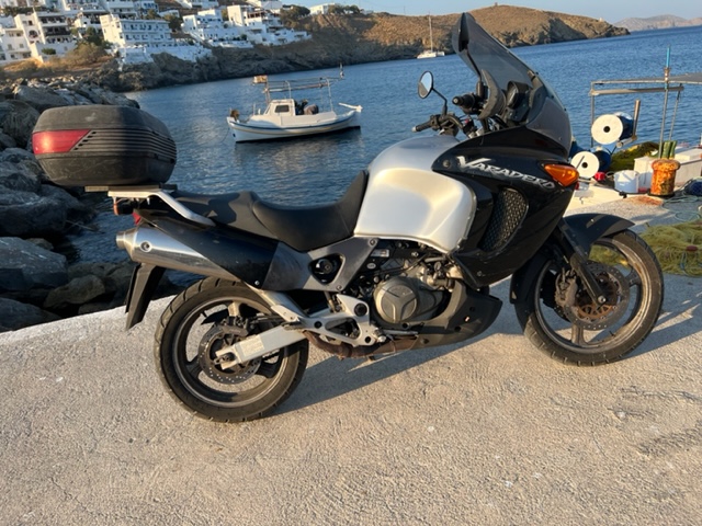 Honda  Varadero 1000 99