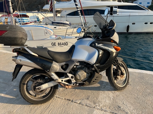 Honda Varadero 1000 -  1999 - 2 000 EUR Καινούργιες - Μεταχειρισμένες Μοτοσυκλέτ