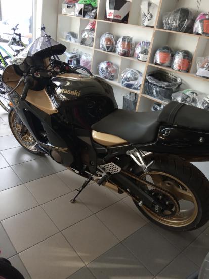 Kawasaki ZX-12 R - ΖΧ1200 Ρ 2004 - 3 000 EUR Καινούργιες - Μεταχειρισμένες Μοτοσ