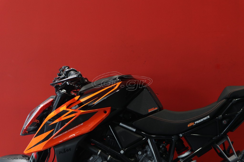 KTM 1290 Super Duke R -  2019 - 18 500 EUR Καινούργιες - Μεταχειρισμένες Μοτοσυκ