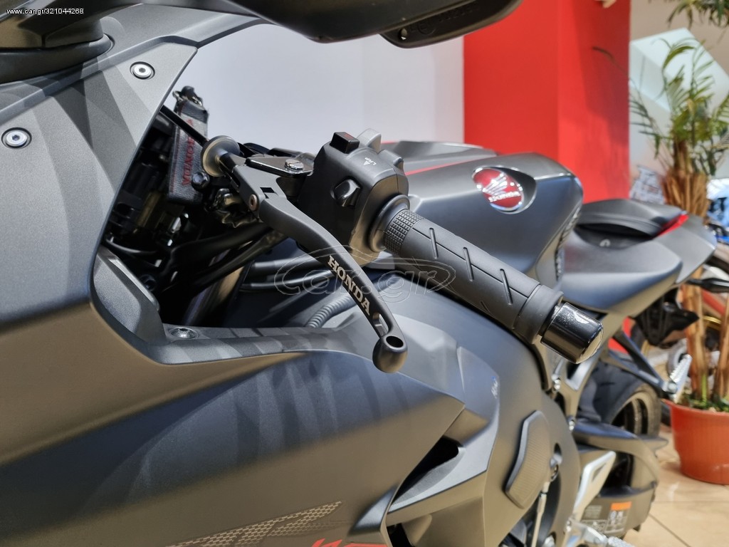 Honda CBR 1000 -  2020 - 16 500 EUR Καινούργιες - Μεταχειρισμένες Μοτοσυκλέτες