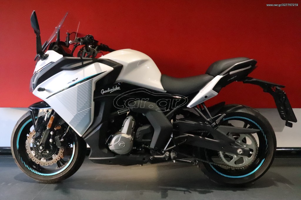 CFmoto 400GT -  2022 - 4 700 EUR Καινούργιες - Μεταχειρισμένες Μοτοσυκλέτες