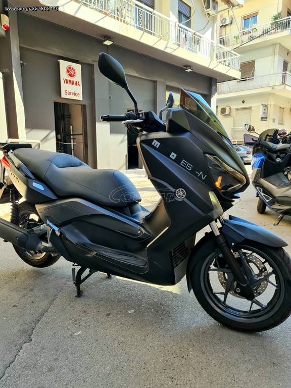 Yamaha X-Max 250 Sport - MOMO ΑΨΟΓΟ! 2015 - 3 750 EUR Καινούργιες - Μεταχειρισμέ