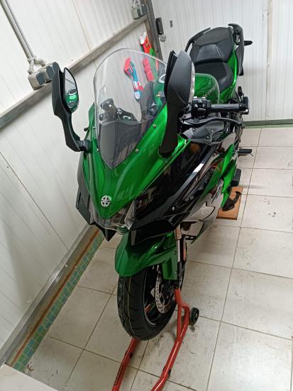 Kawasaki  Ninja H2 18