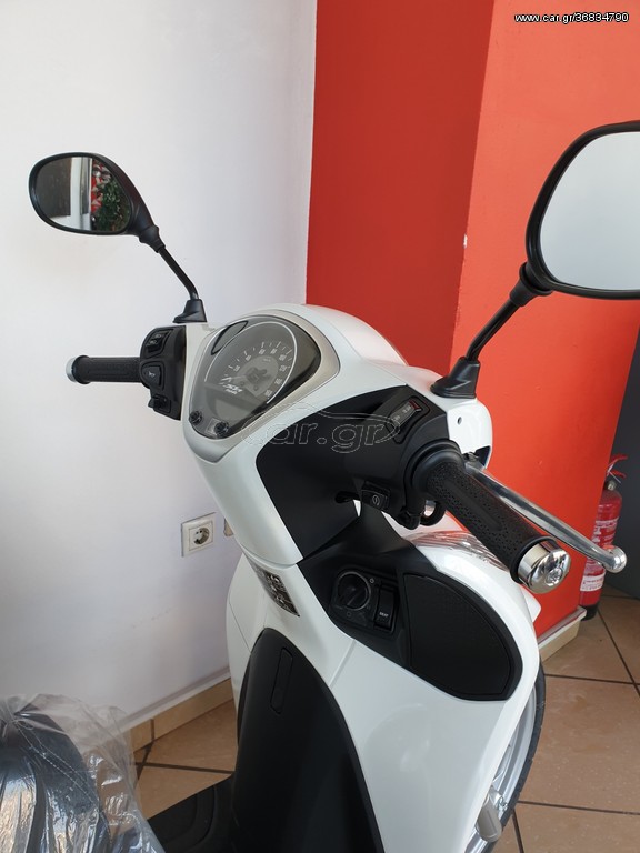 Honda SH 125i - ΕΤΟΙΜΟΠΑΡΑΔΟΤΟ ΣΕ ΟΛΑ ΤΑ ΧΡΩΜΑΤΑ 2023 - 3 030 EUR Καινούργιες - 