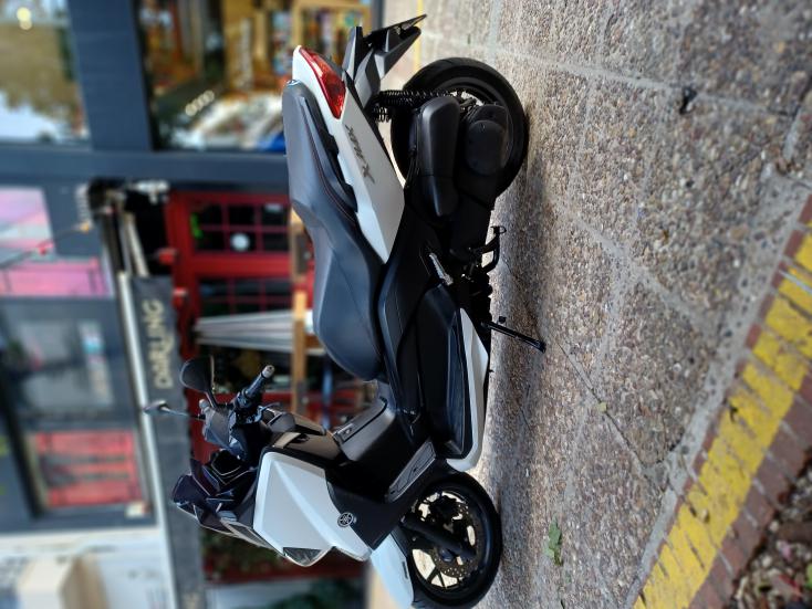 Yamaha X-MAX 250 -  2016 - 3 900 EUR Καινούργιες - Μεταχειρισμένες Μοτοσυκλέτες