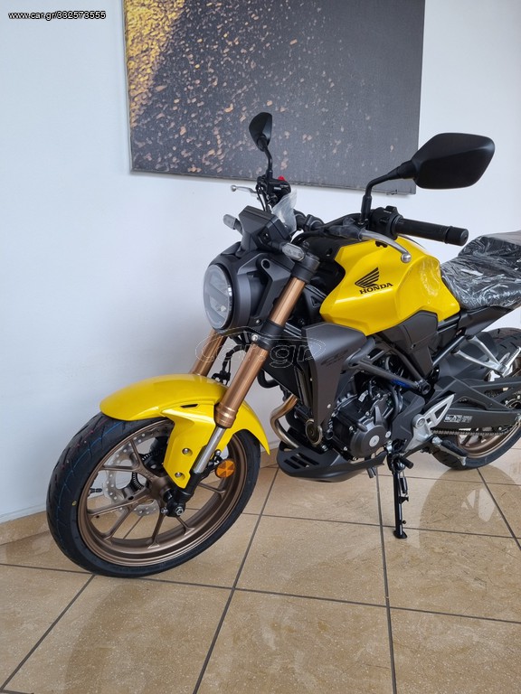 Honda CB 300 - R 2023 - 6 900 EUR Καινούργιες - Μεταχειρισμένες Μοτοσυκλέτες