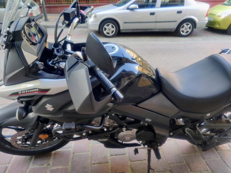 Suzuki V-Strom 650 -  2017 - 7 580 EUR Καινούργιες - Μεταχειρισμένες Μοτοσυκλέτε