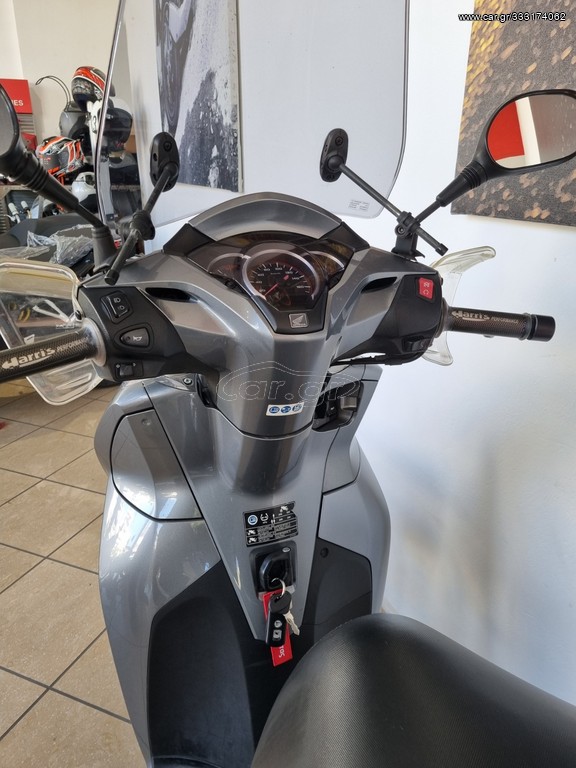 Honda SH - 300i ΑΒS 2016 - 3 100 EUR Καινούργιες - Μεταχειρισμένες Μοτοσυκλέτες