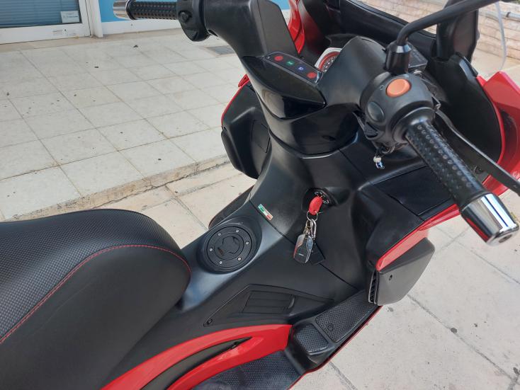 Gilera Nexus 300 -  2010 - 2 500 EUR Καινούργιες - Μεταχειρισμένες Μοτοσυκλέτες