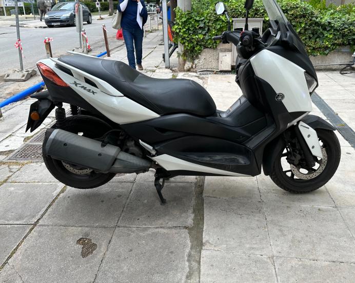 Yamaha  X-Max 300 17