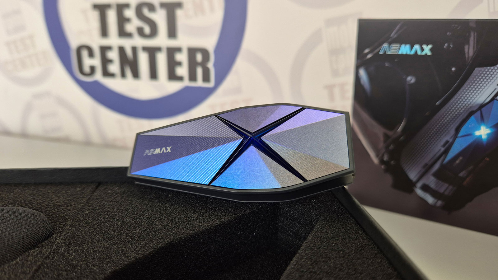 Η Asmax F1 Pro, είναι μία premium ενδοεπικοινωνία με χαρακτηριστικά που συναντάμε σε επιλογές πολύ πιο ακριβές από αυτήν.