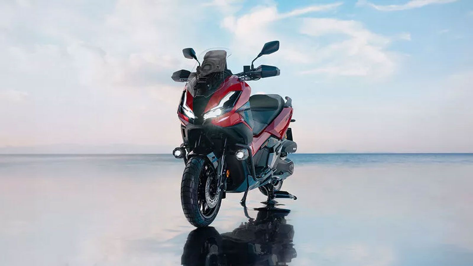 Honda ADV 350: Adventure scooter με 29,2 ίππους και χώρο για 2 κράνη