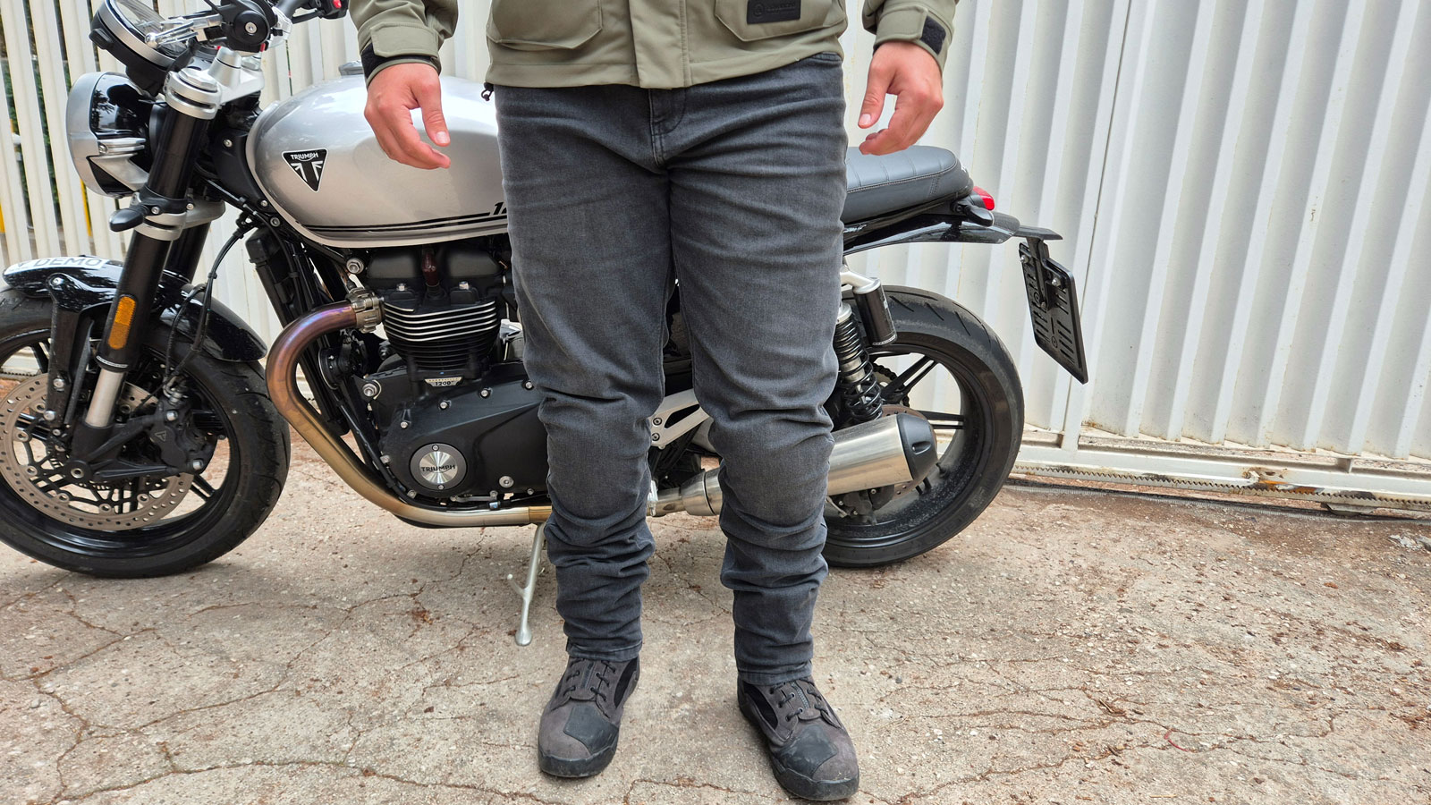Το Nordcode Stelvio Jeans, είναι ένα καθημερινό, μοτοσυκλετιστικό παντελόνι με προστασία κλάσης ΑΑ.